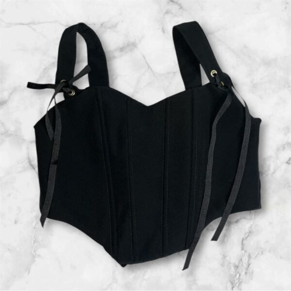 Elegancia y Estilo: El Corset de Gamuza